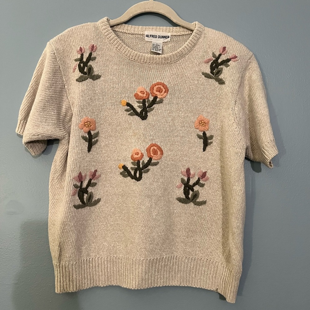 Alfred Dunner Light Cream Floral Sweater